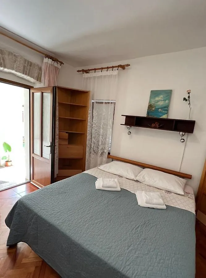 The Green House - 20M From The Beach Novigrad  Apartment